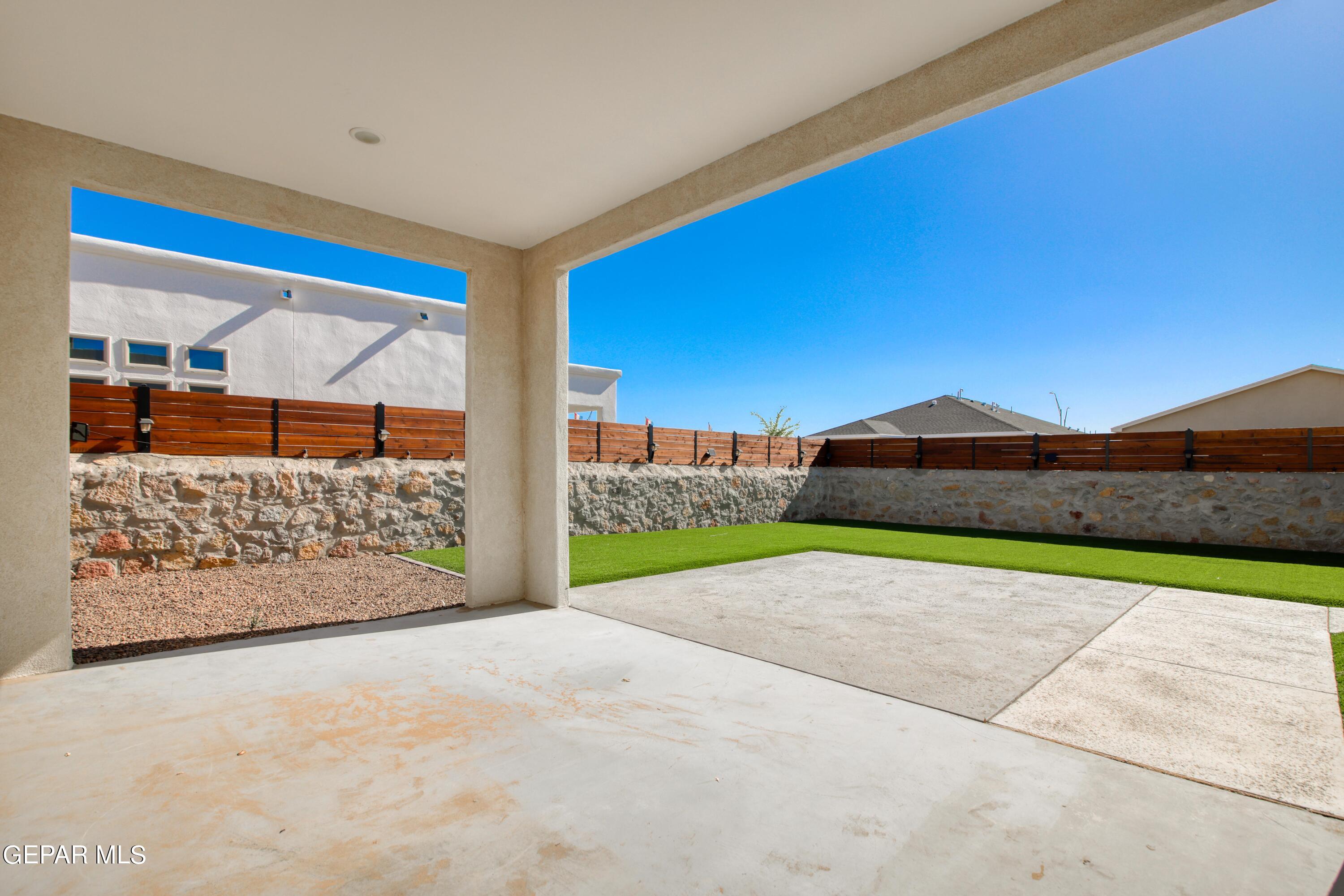 2524 Sammy Cervantes Street