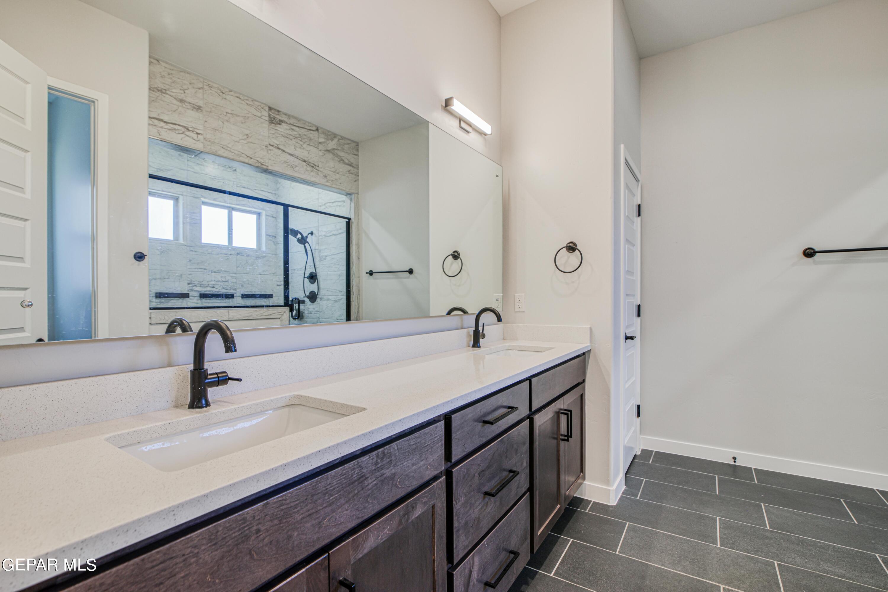 2524 Sammy Cervantes Street