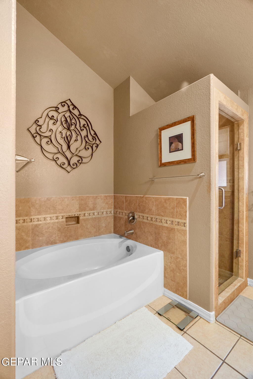 4233 Loma Taurina Drive