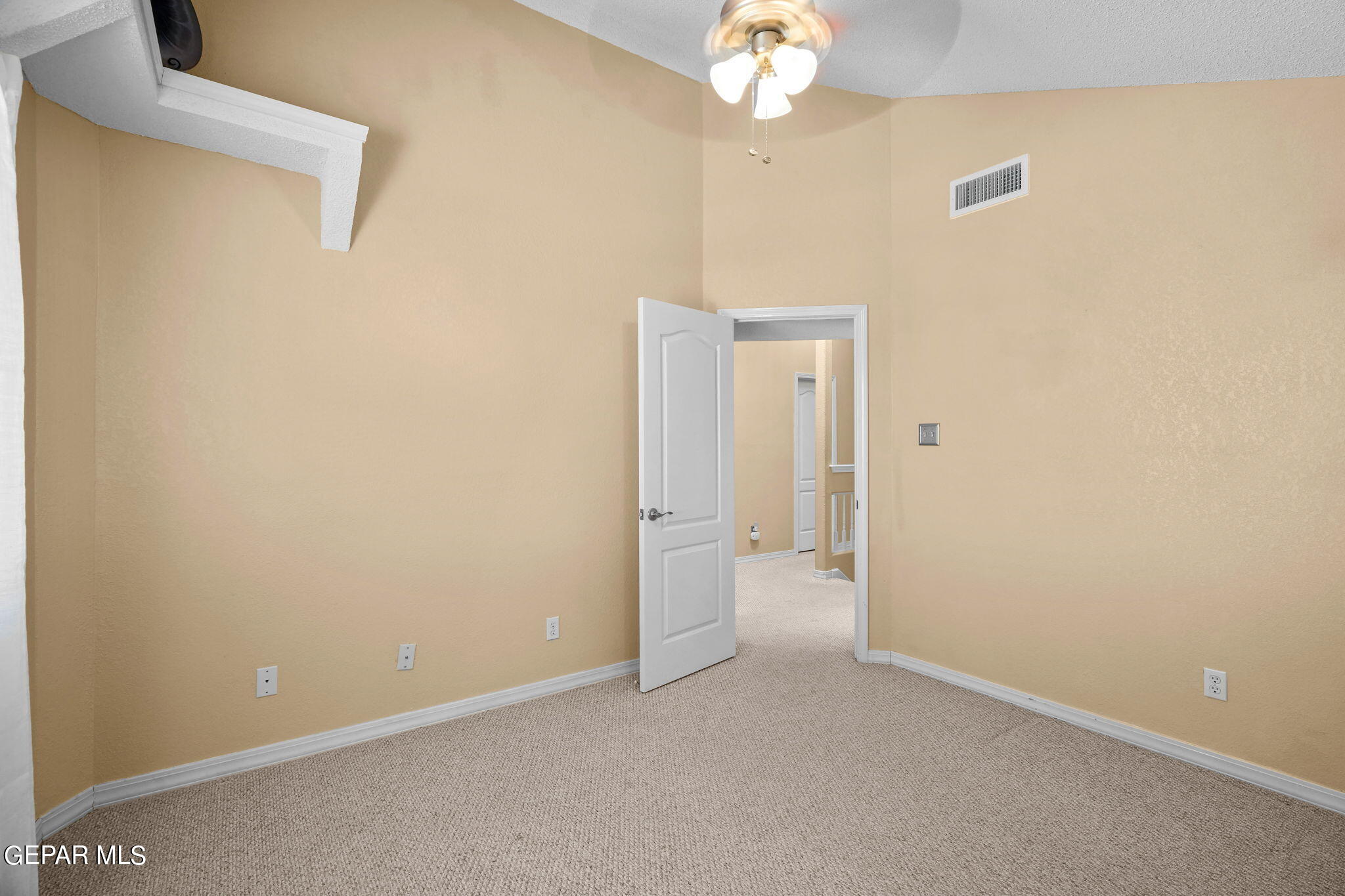 4233 Loma Taurina Drive