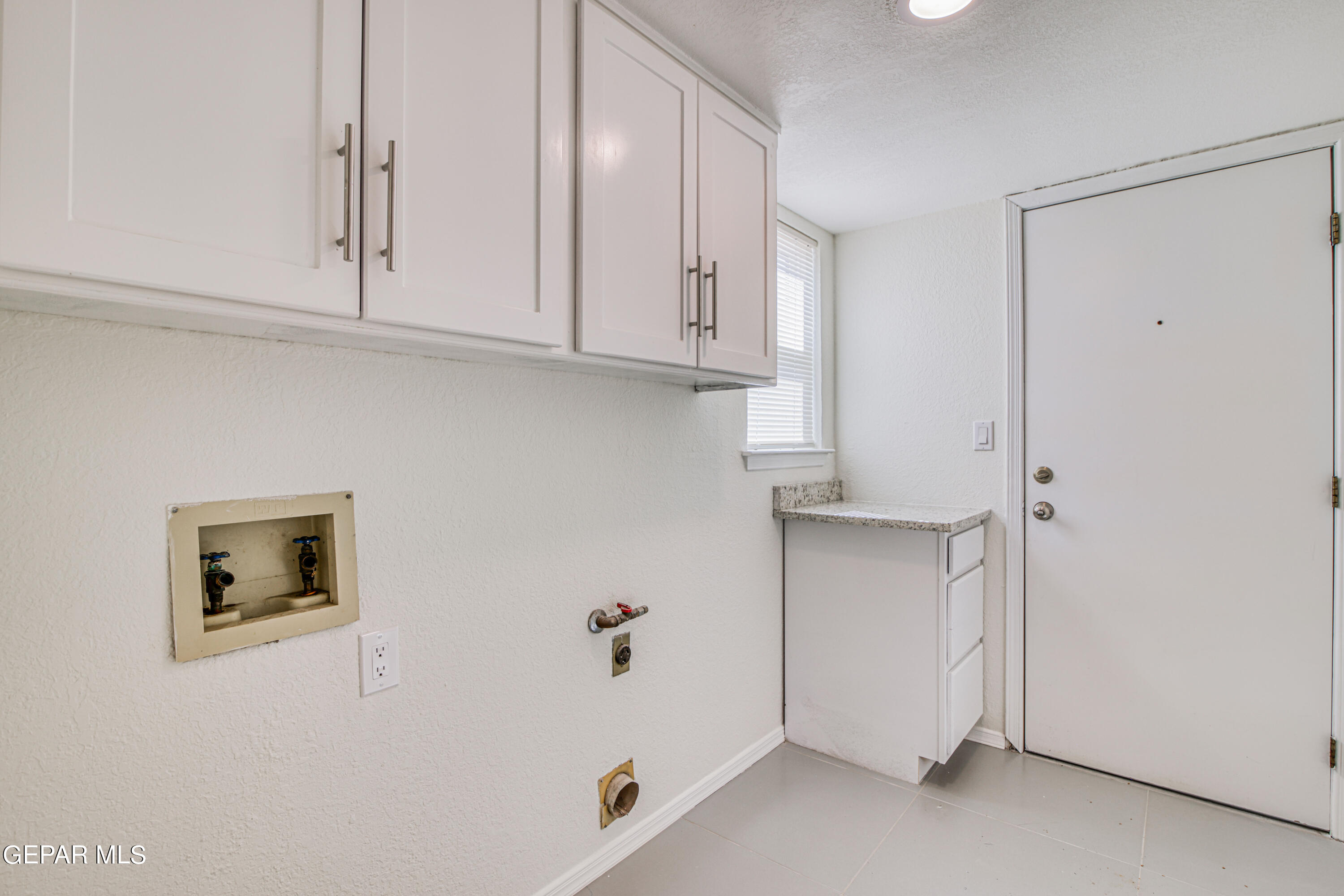 4401 LOMA DE ORO Drive