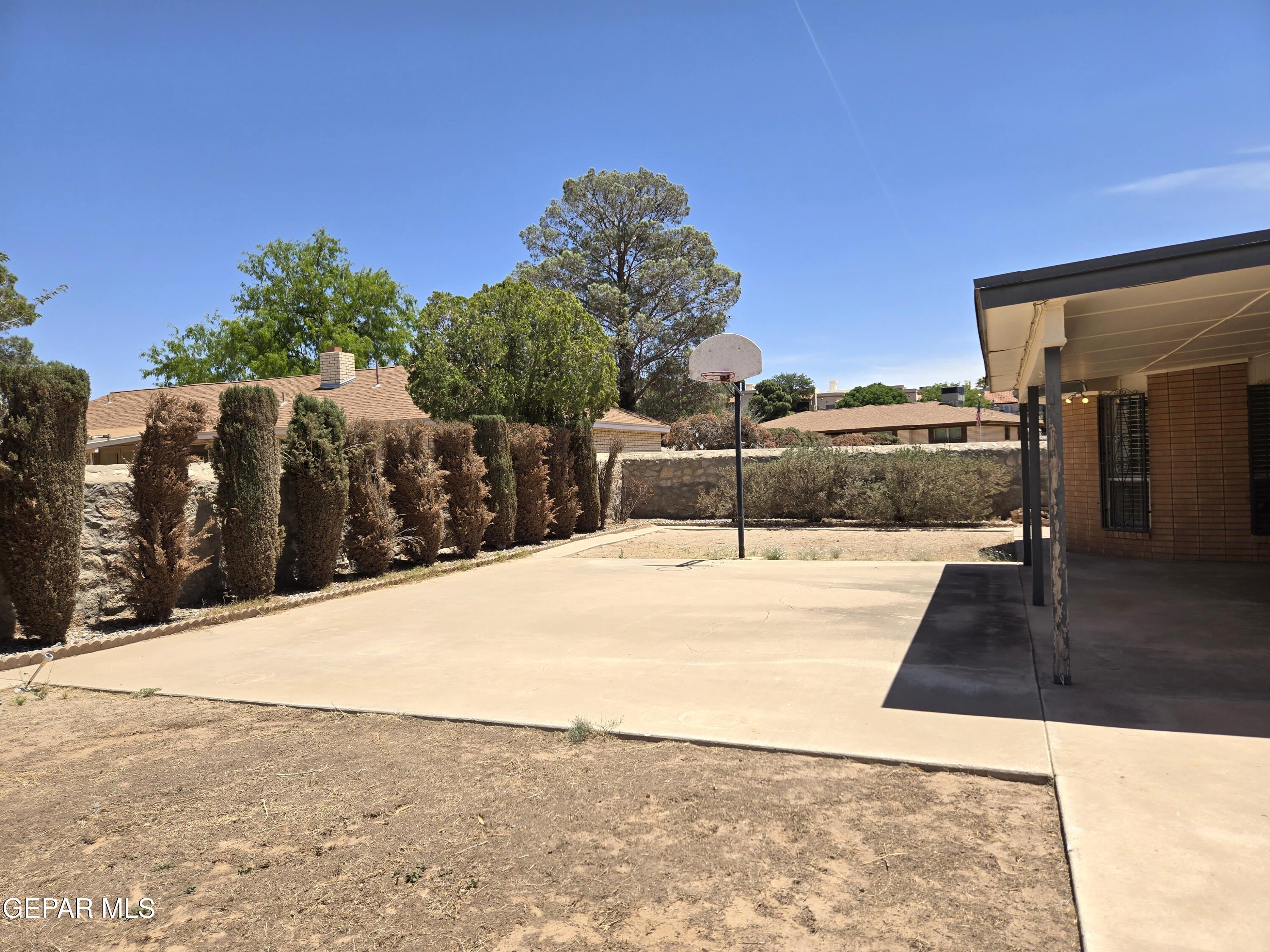 10537 Ashridge Drive