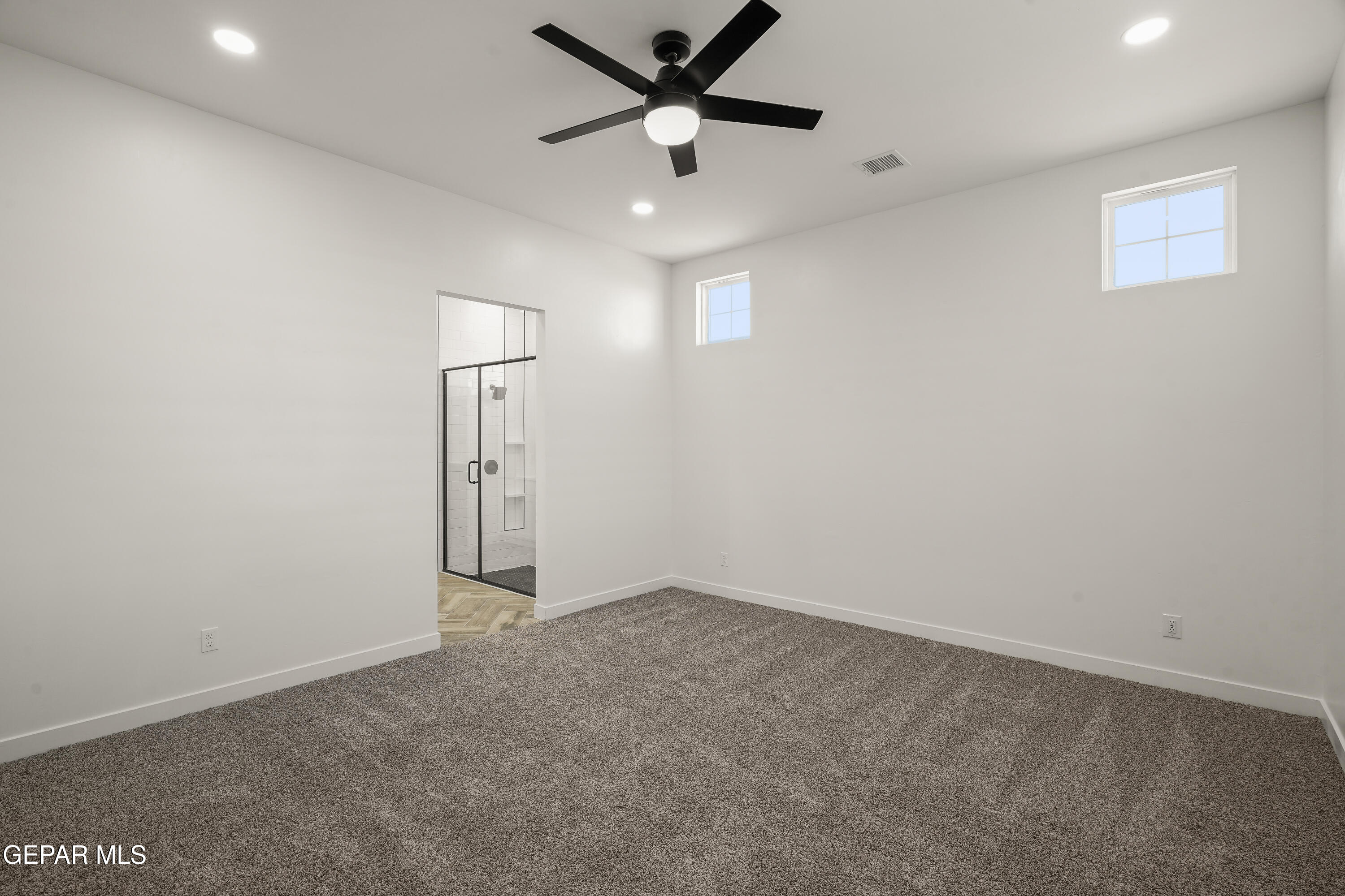 13913 Summer Wave Avenue