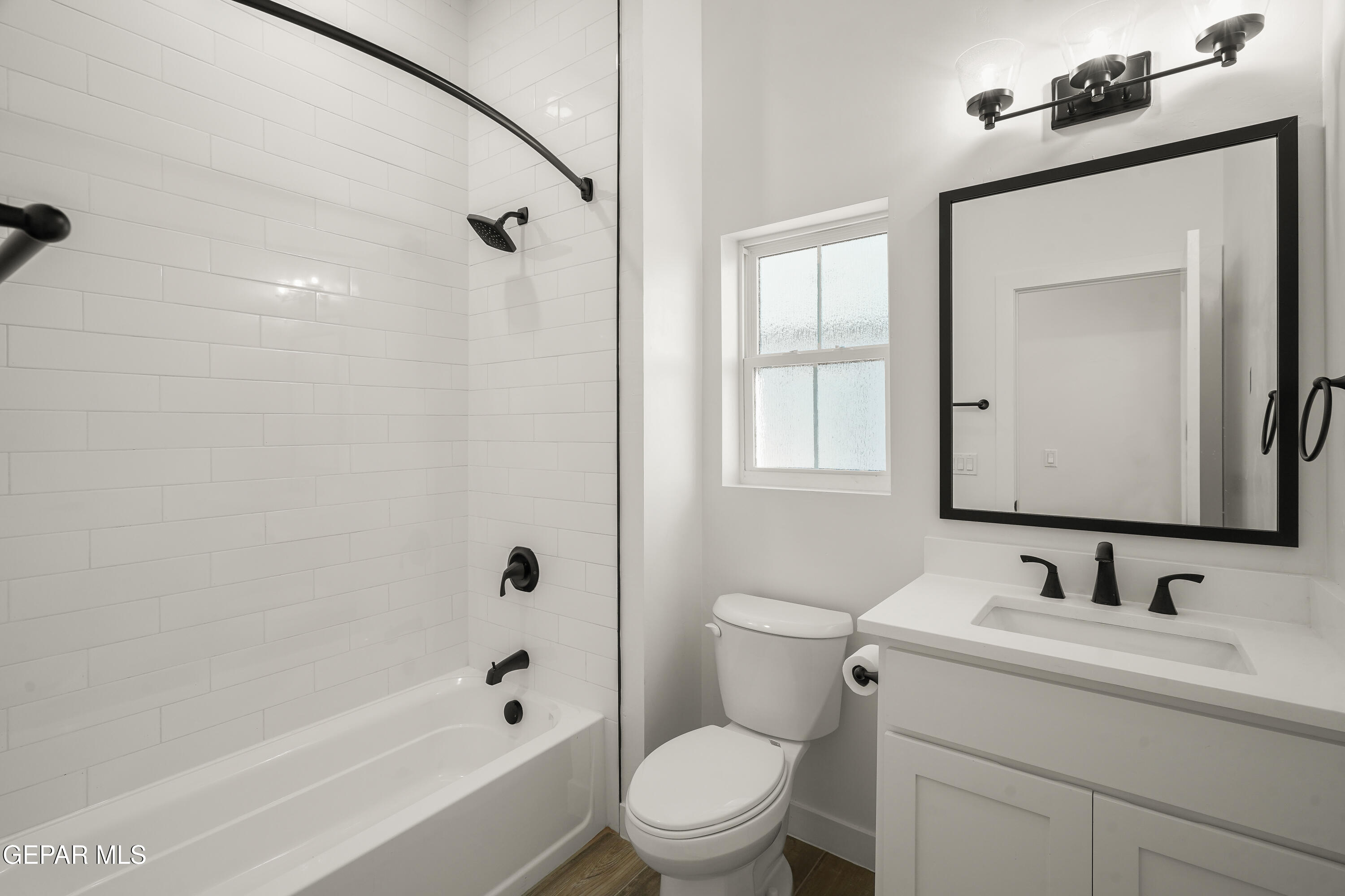 13913 Summer Wave Avenue