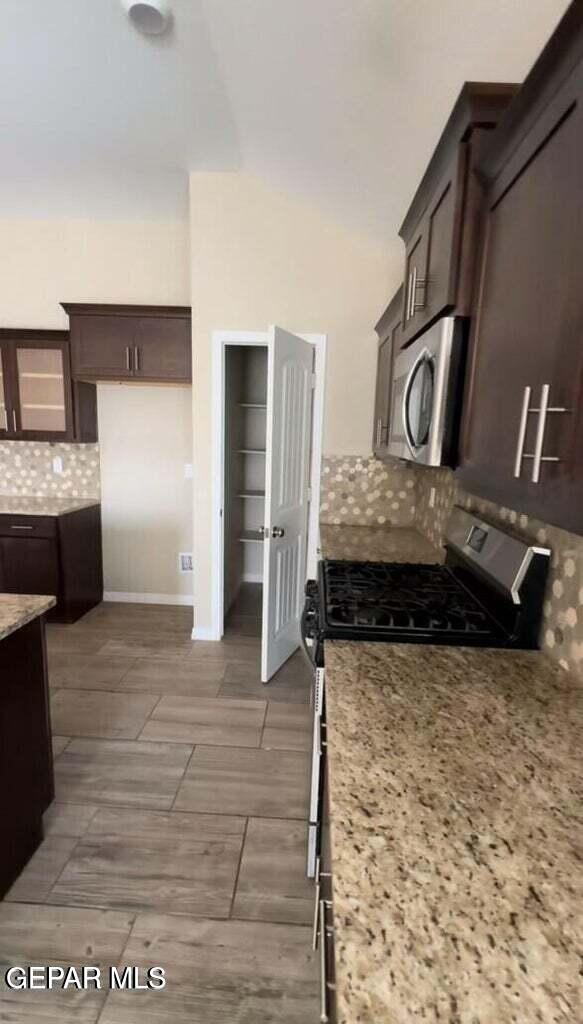 293 Glenlivet Way