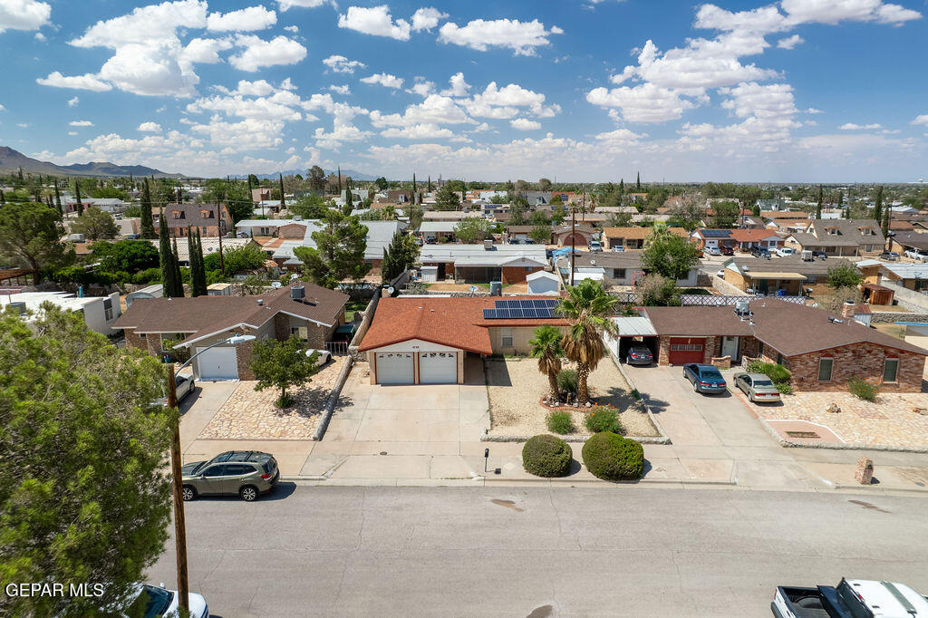 4749 TUMBLEWEED Avenue