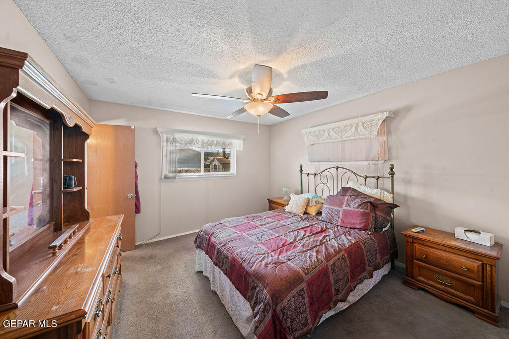 4749 TUMBLEWEED Avenue