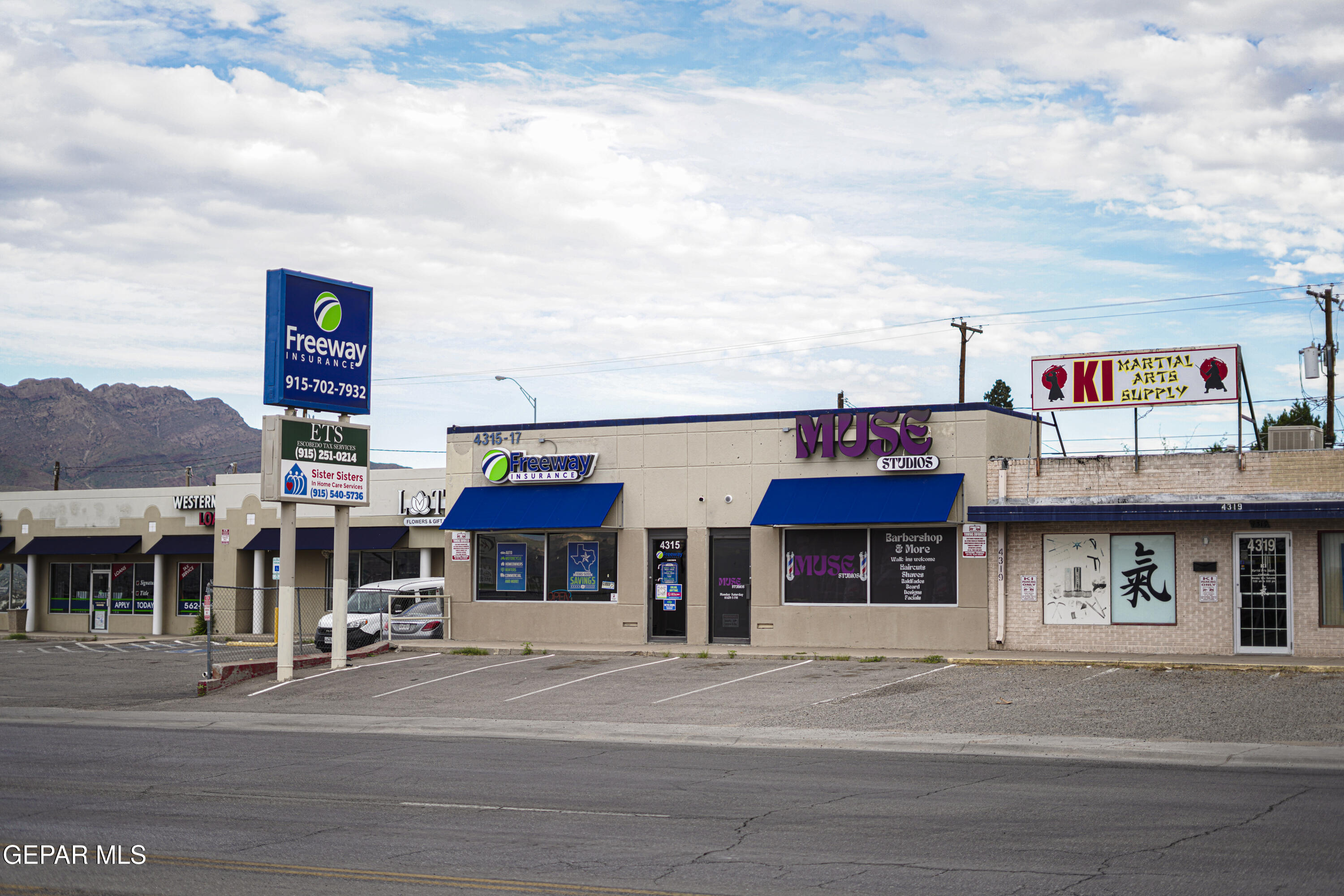 4315-4317 Montana Avenue