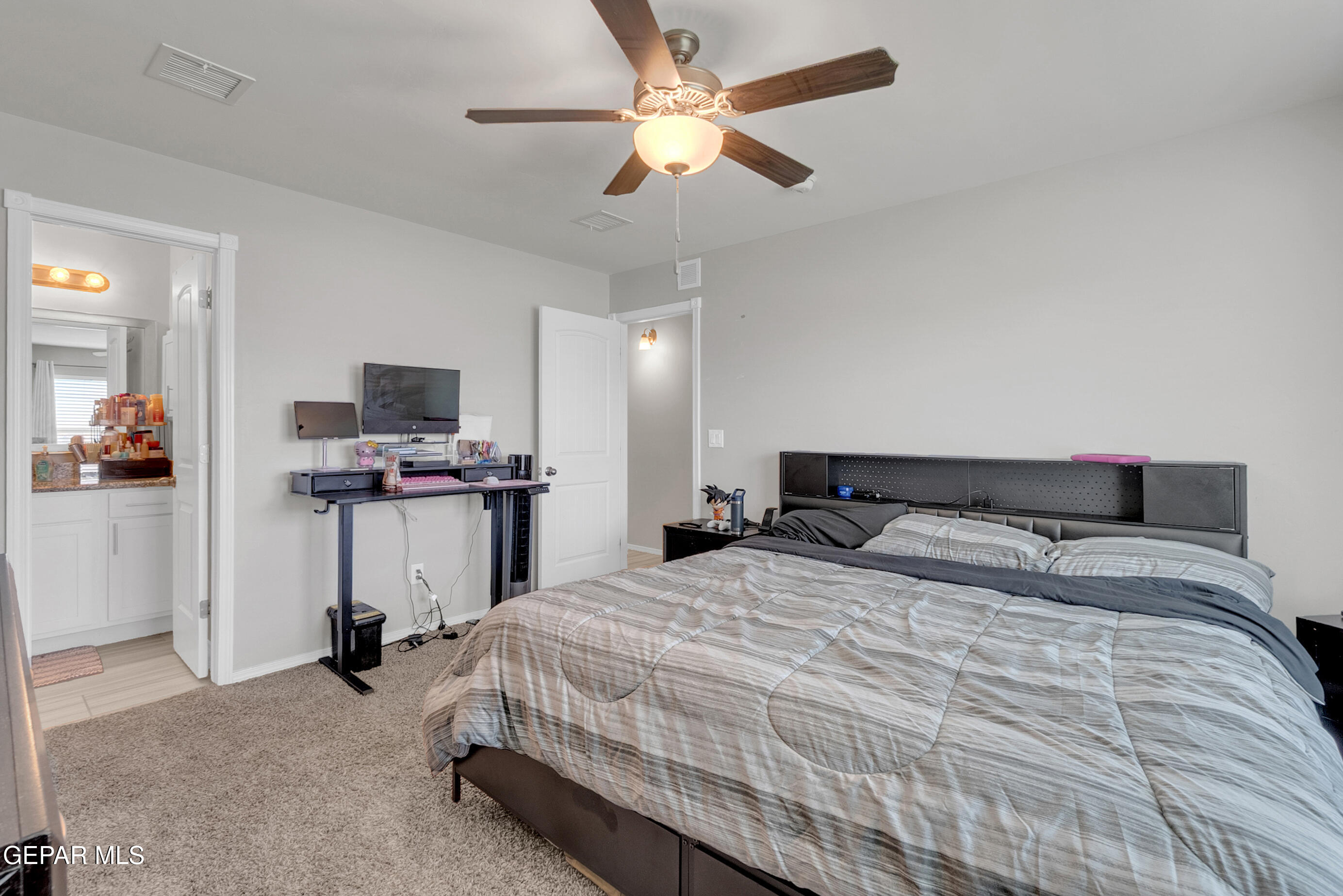 13828 Summer Story Avenue
