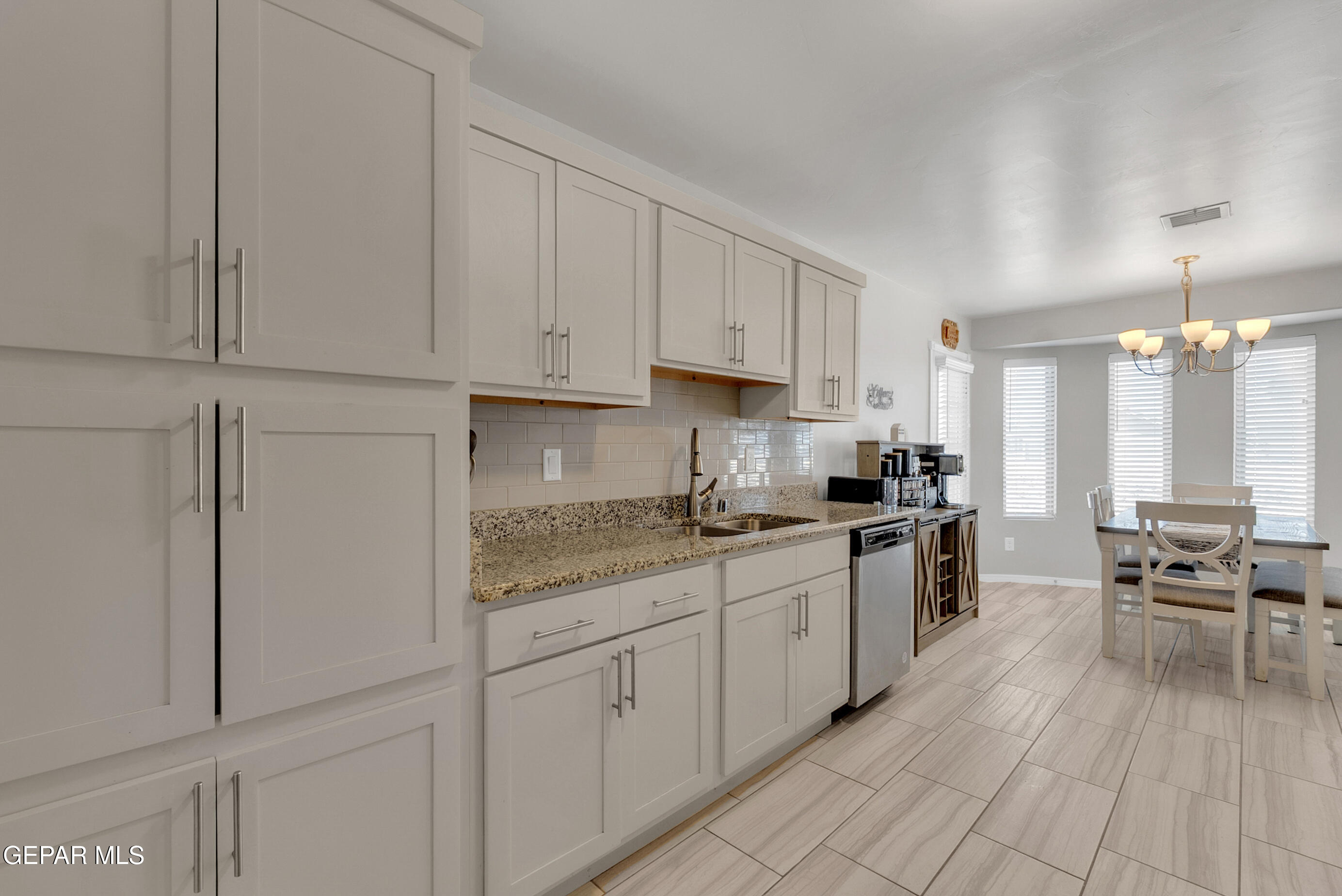 13828 Summer Story Avenue