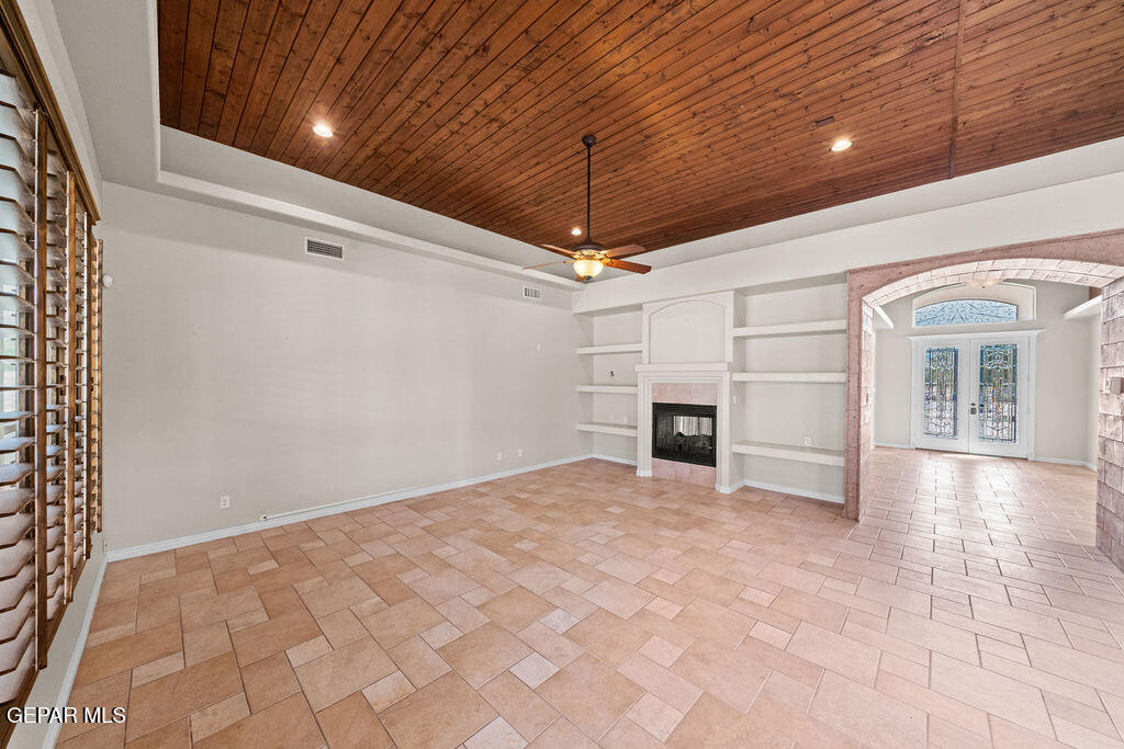 5929 Valley Road Road