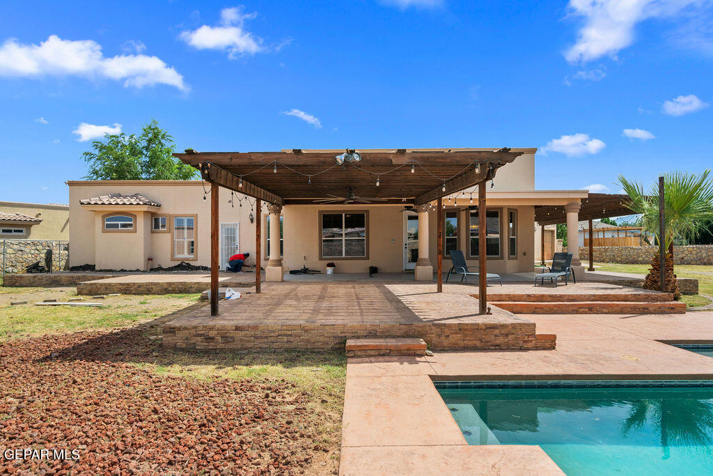 5929 Valley Road Road