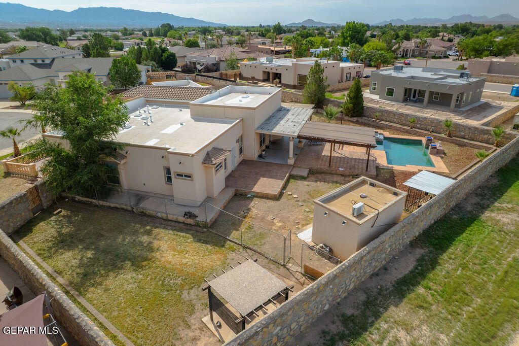 5929 Valley Road Road