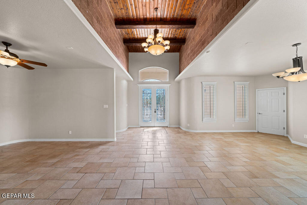 5929 Valley Road Road