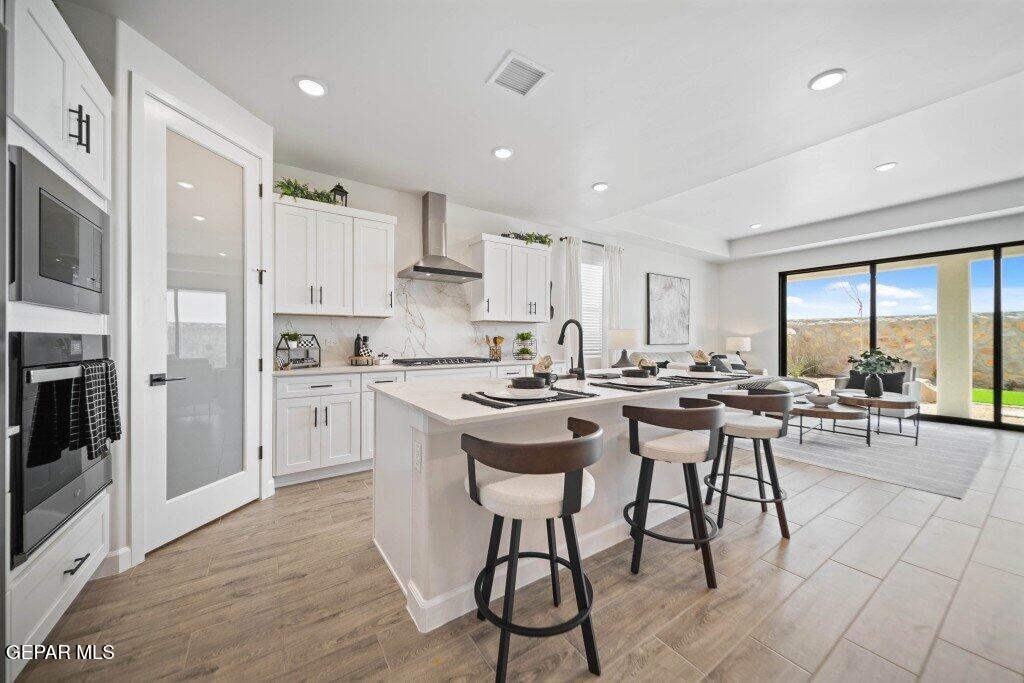 13864 Carolina Ponce Avenue