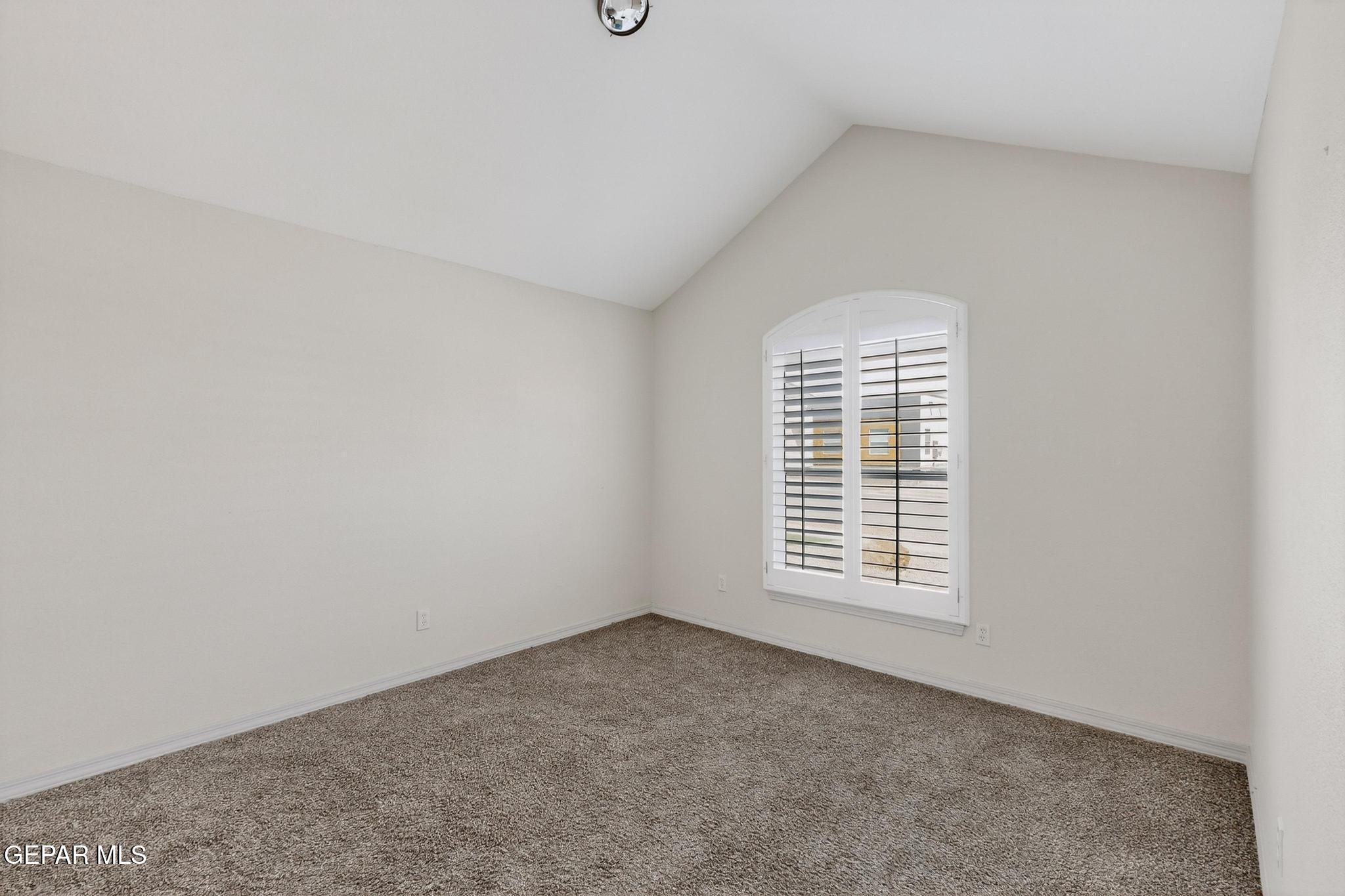 217 FARNBOROUGH Street