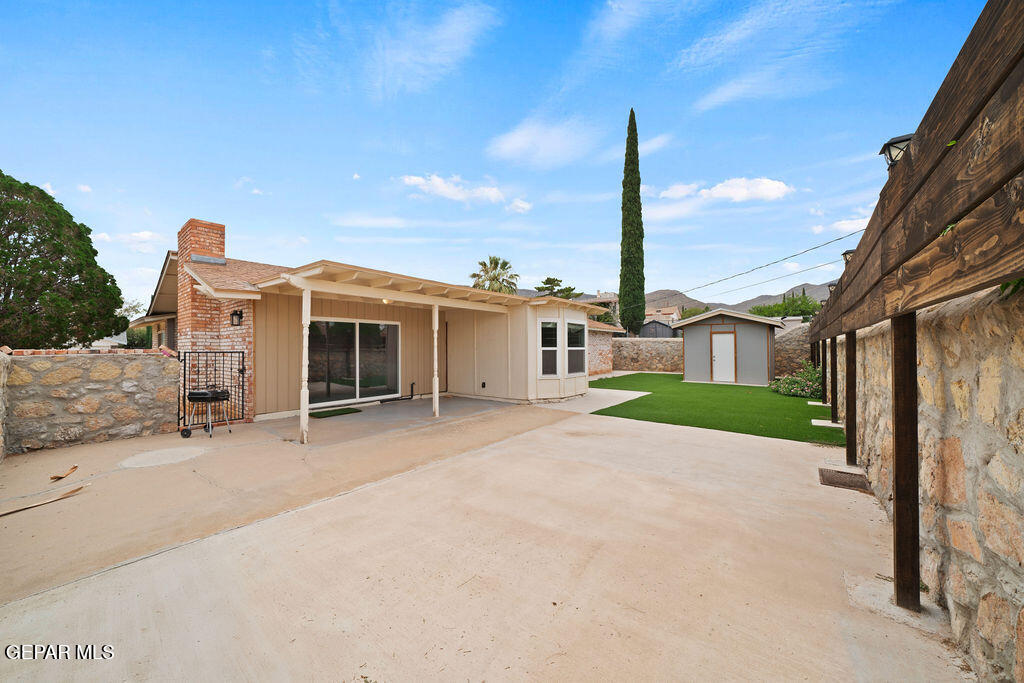 3425 CLEARVIEW Lane