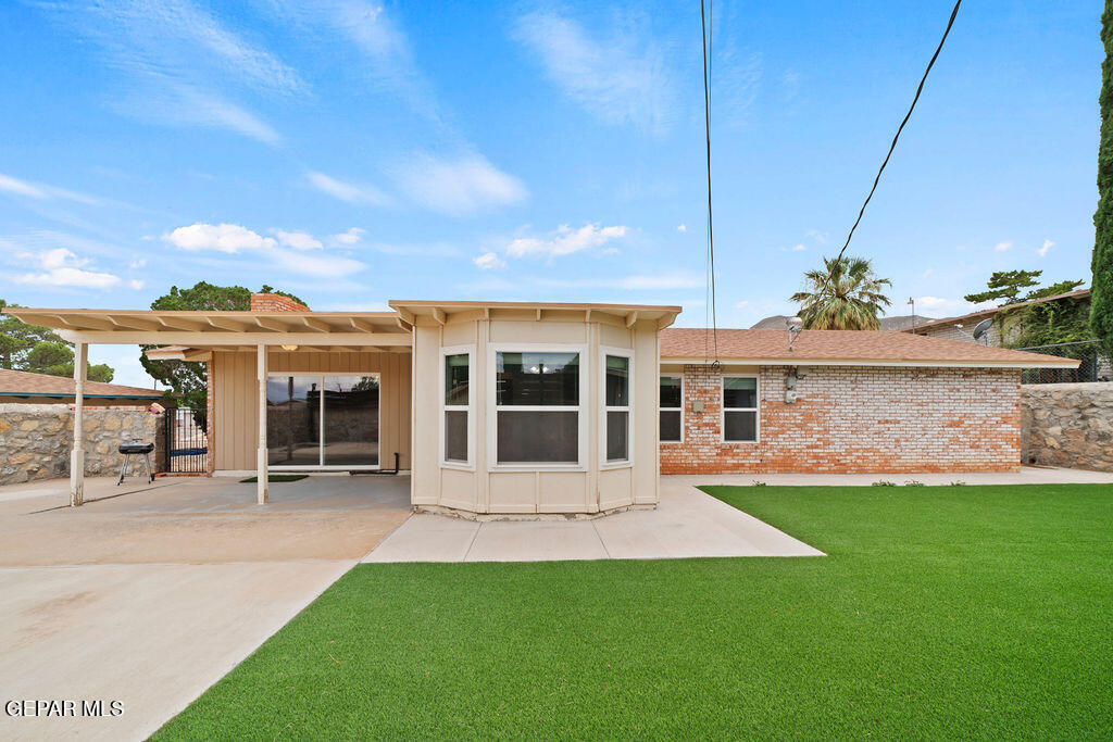 3425 CLEARVIEW Lane