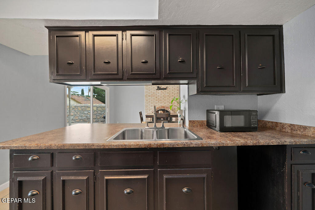 3425 CLEARVIEW Lane