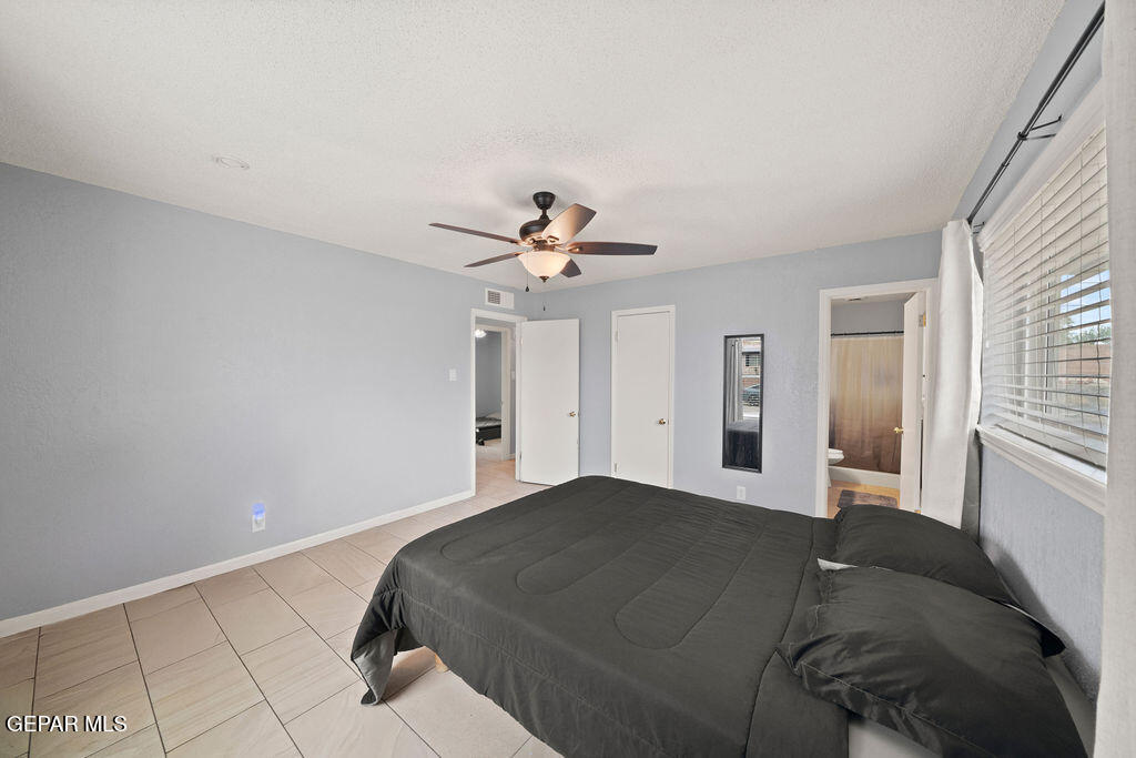 3425 CLEARVIEW Lane