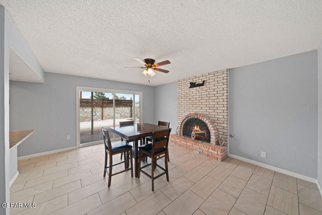 3425 CLEARVIEW Lane