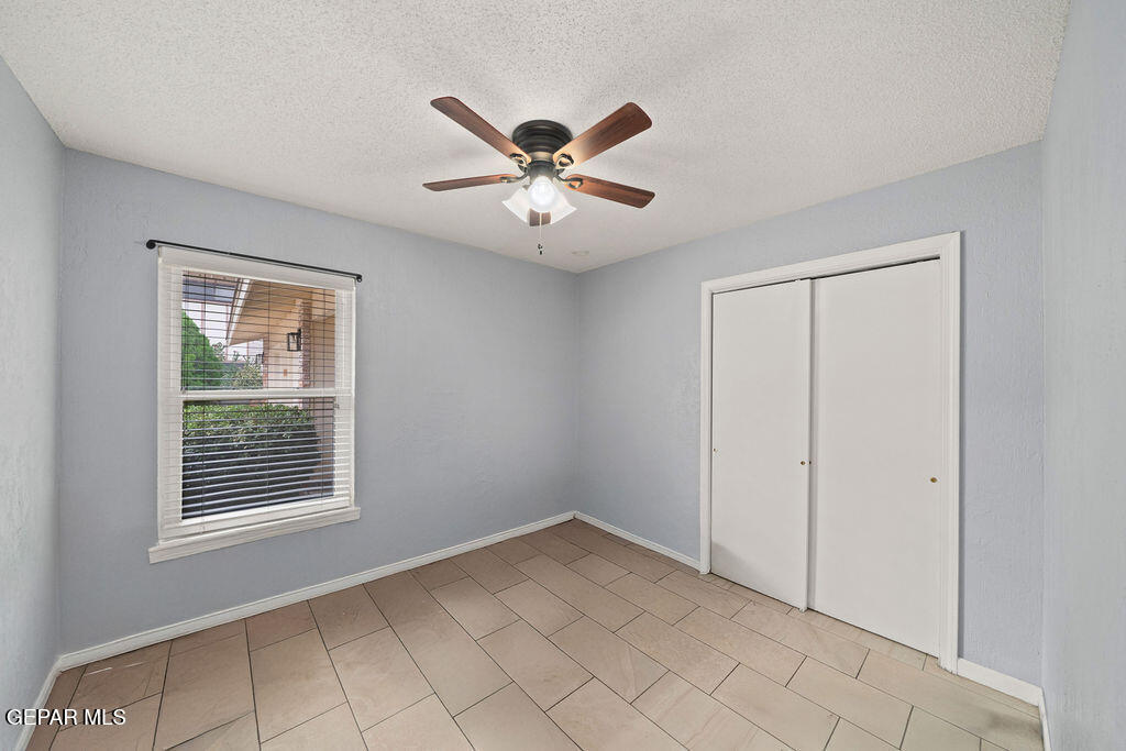3425 CLEARVIEW Lane