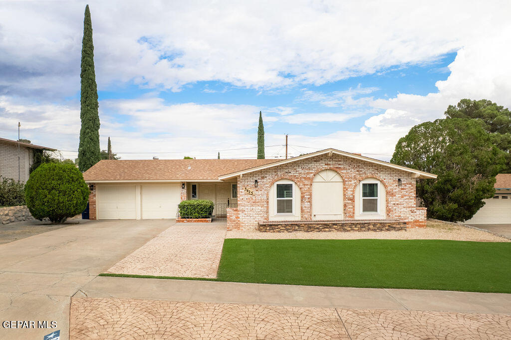 3425 CLEARVIEW Lane