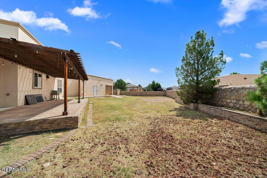 5929 VALLEY Road