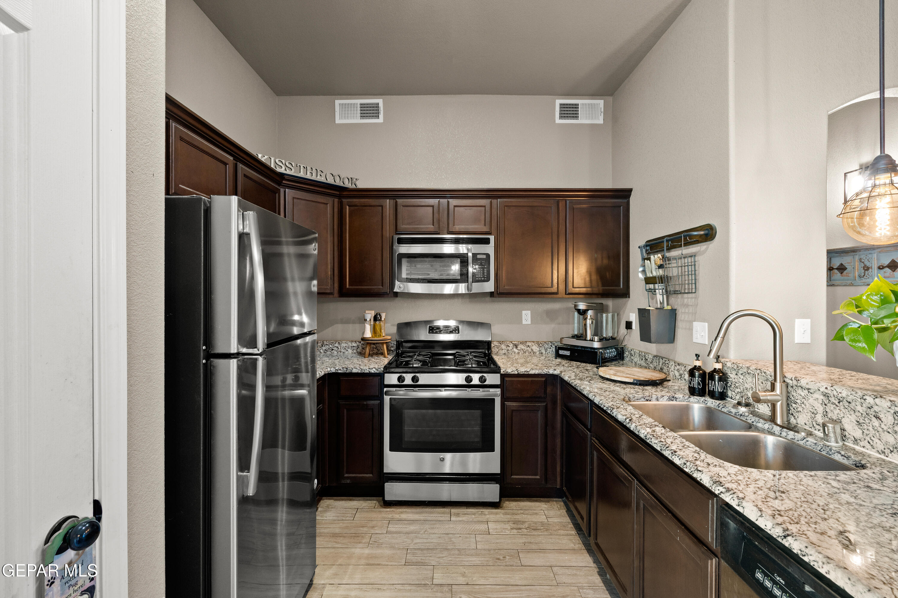 3725 LOMA DANTE Drive, El Paso