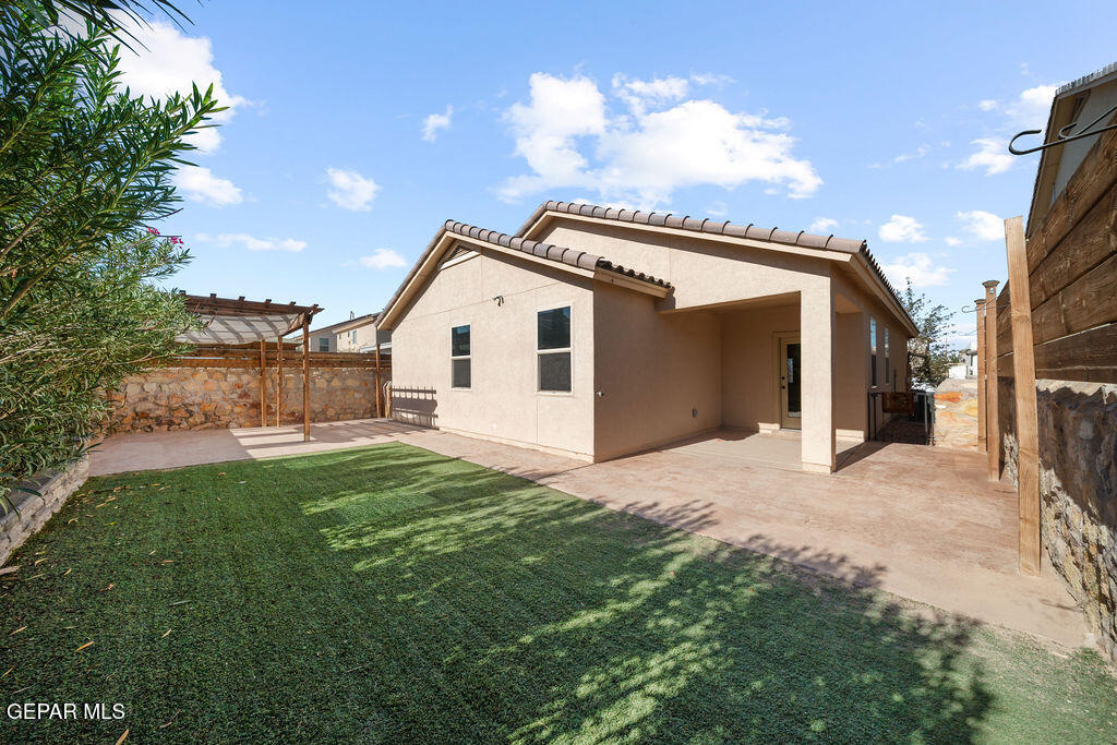 13566 Hazelwood Street