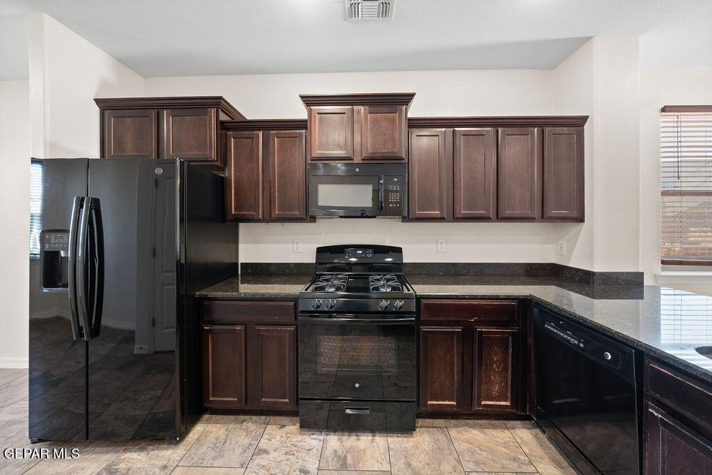 13566 Hazelwood Street