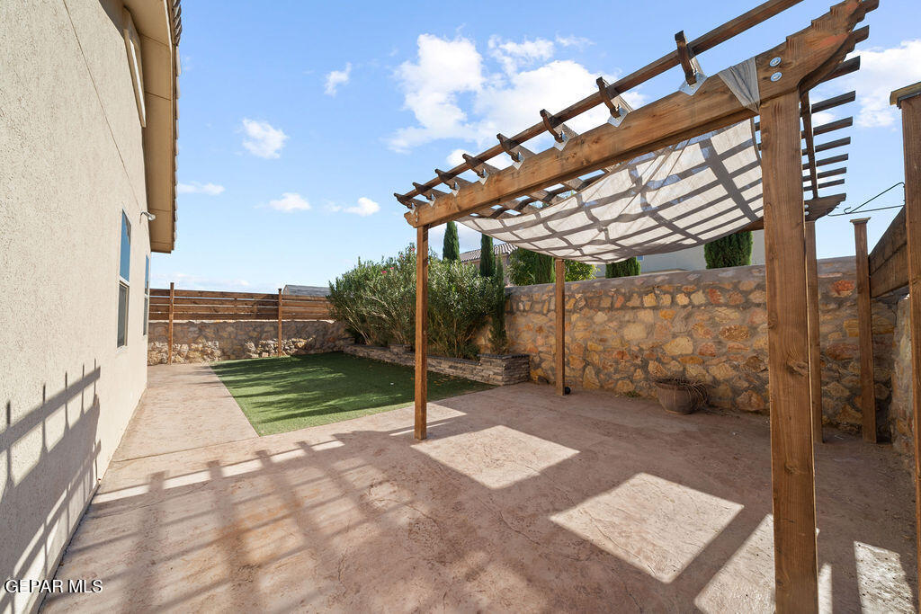 13566 Hazelwood Street