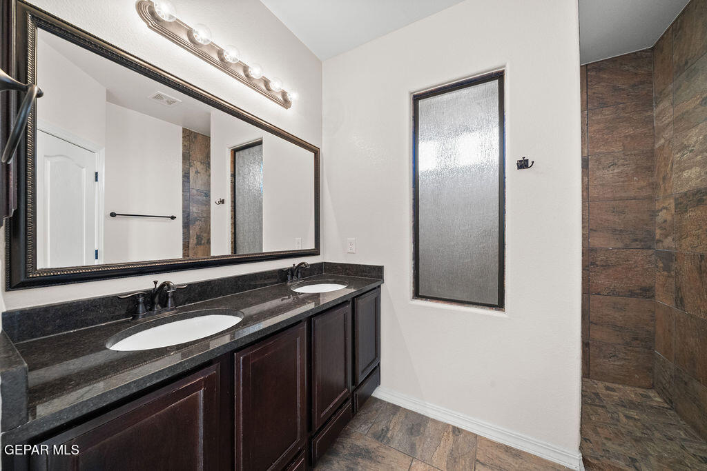 13566 Hazelwood Street