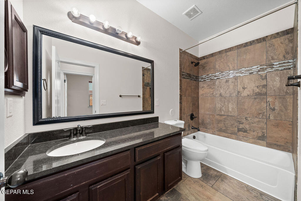 13566 Hazelwood Street