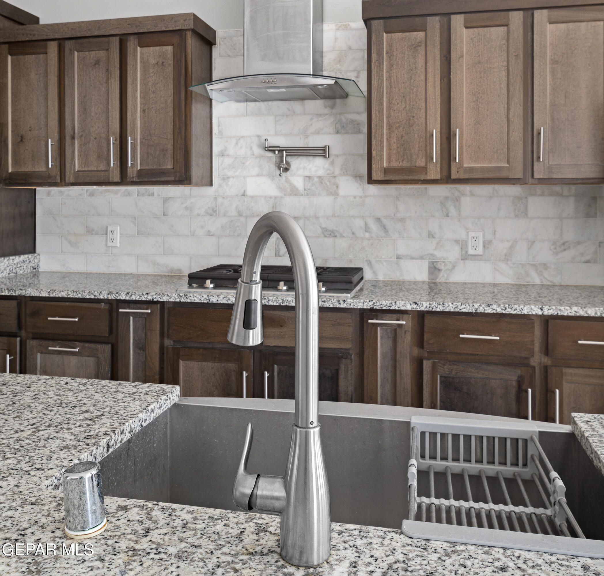 13636 Glen Vista Lane