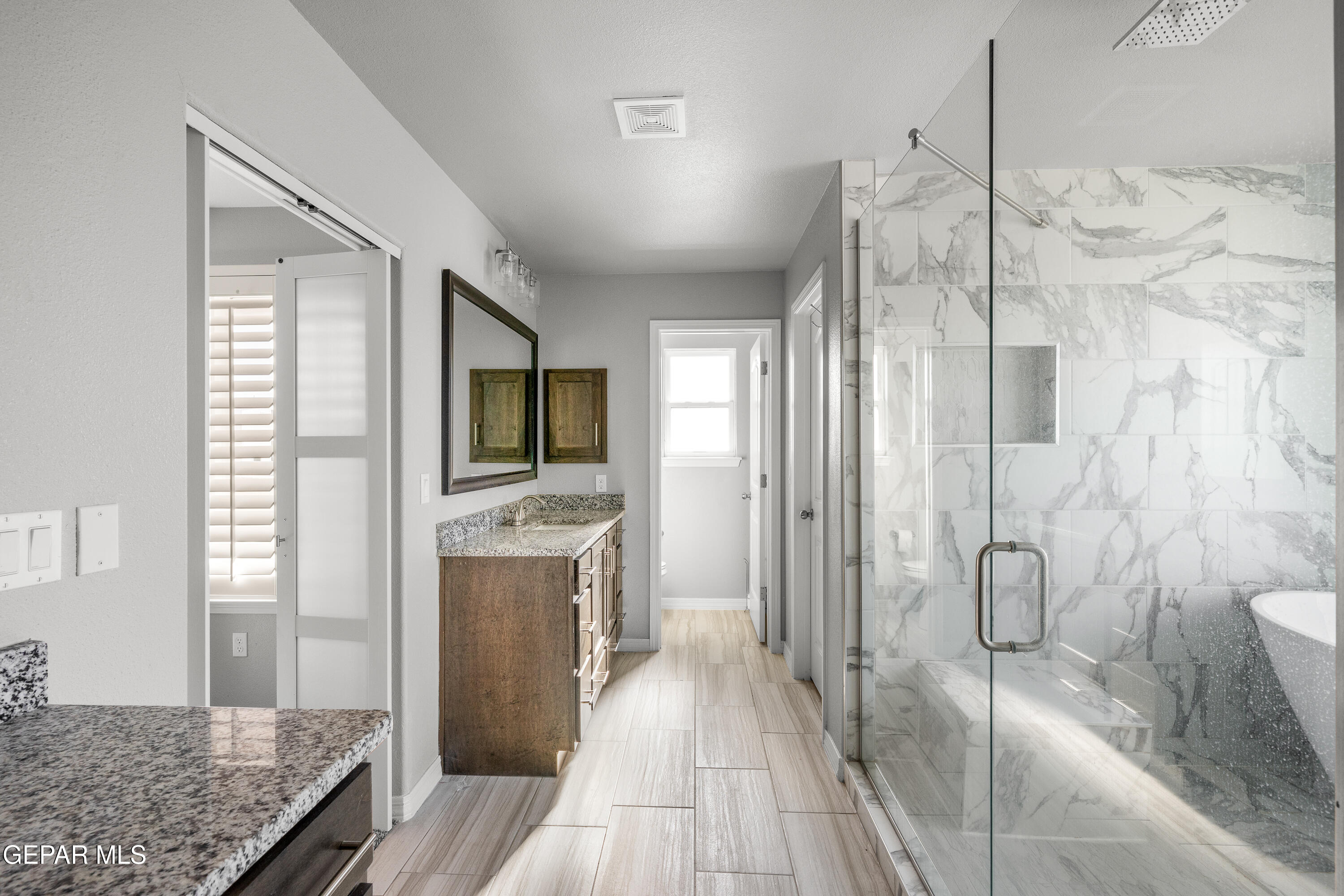 13636 Glen Vista Lane