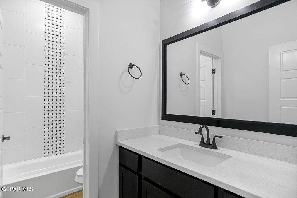 3752 Peak Place