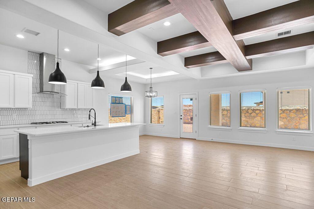 3752 Peak Place