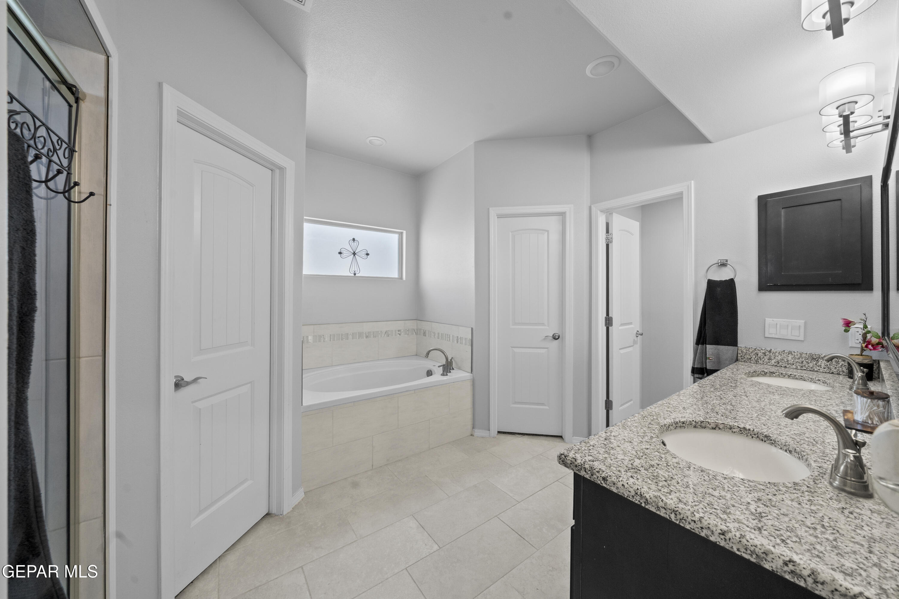 14633 CIAMBRIELLO Avenue