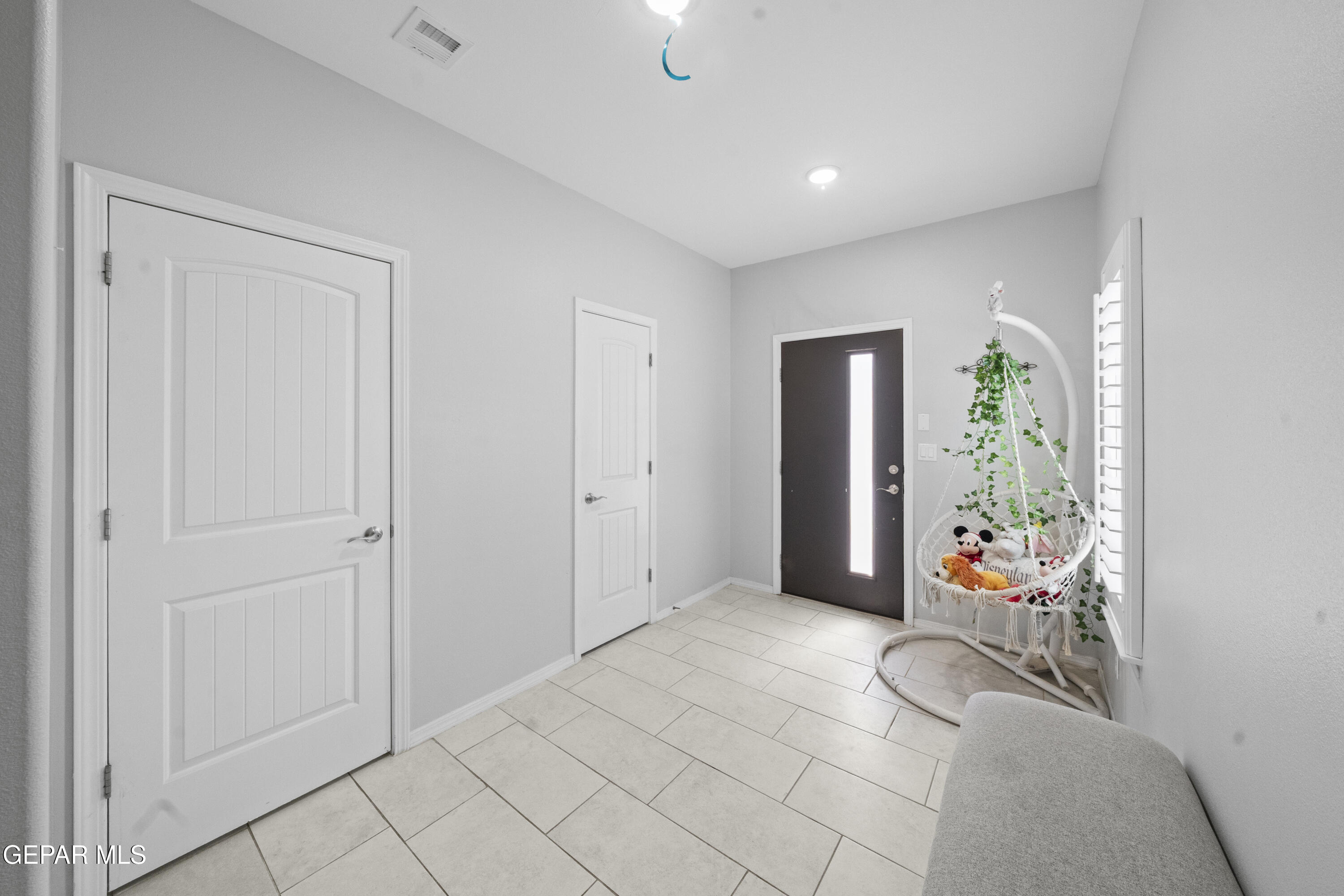 14633 CIAMBRIELLO Avenue