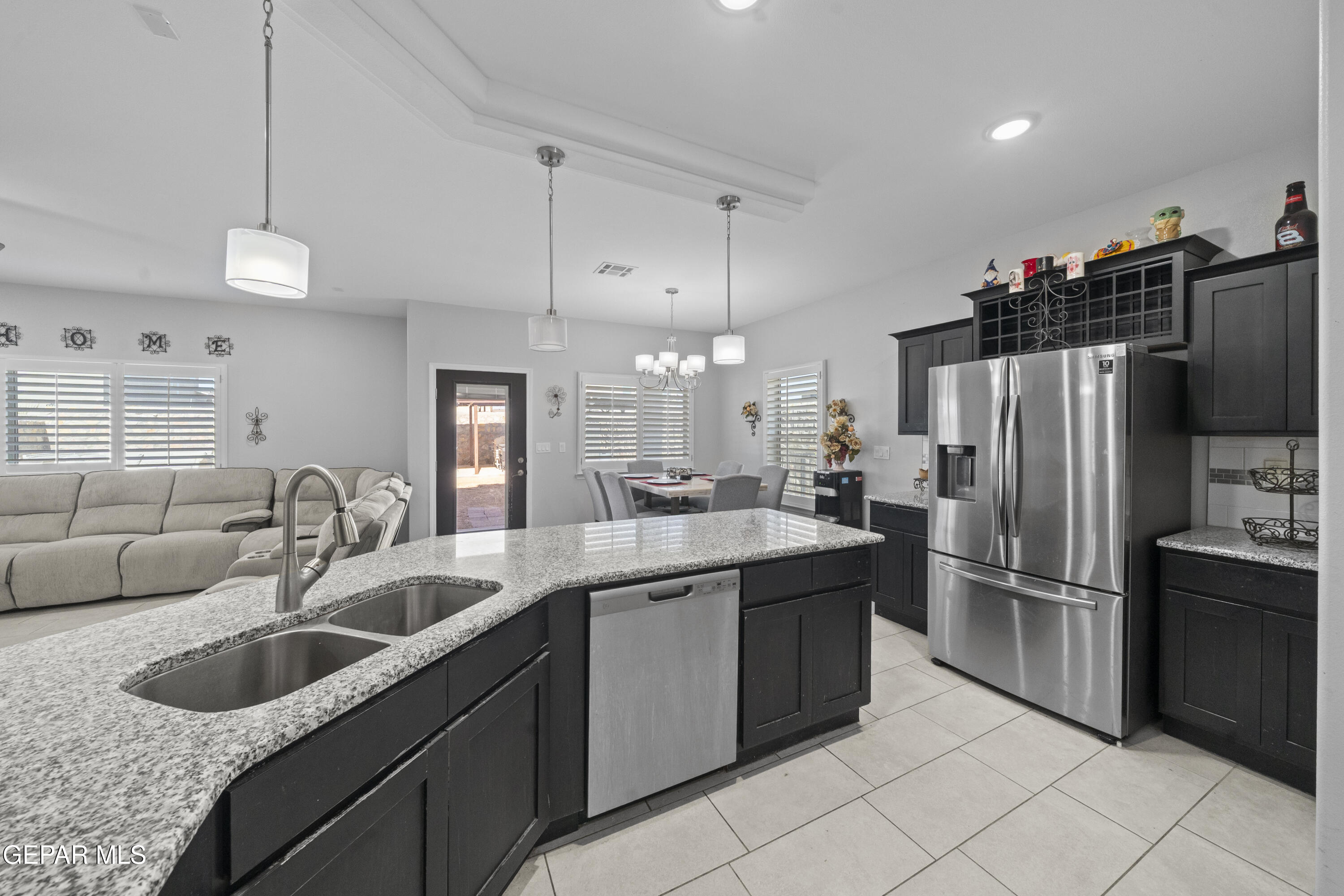 14633 CIAMBRIELLO Avenue