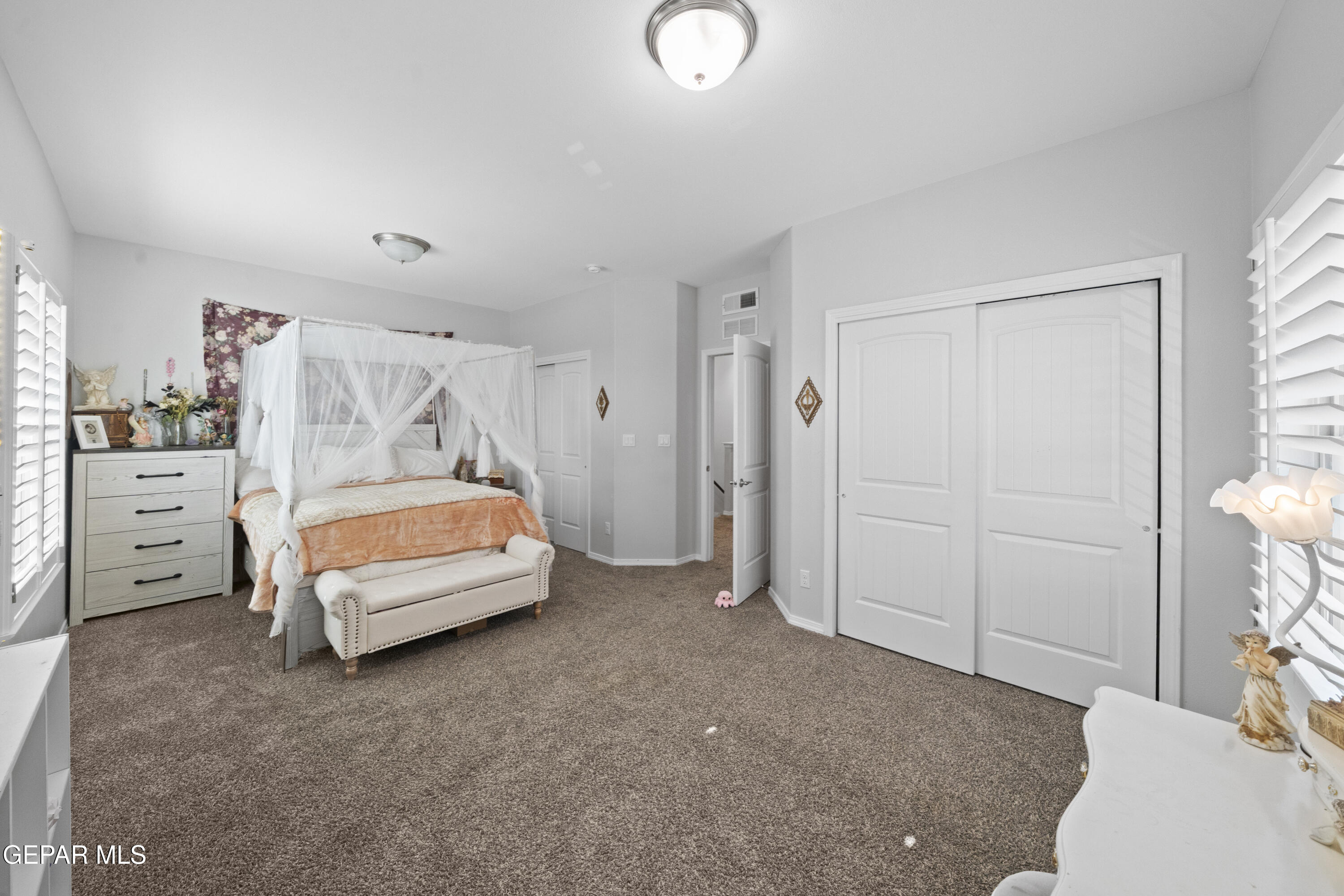 14633 CIAMBRIELLO Avenue