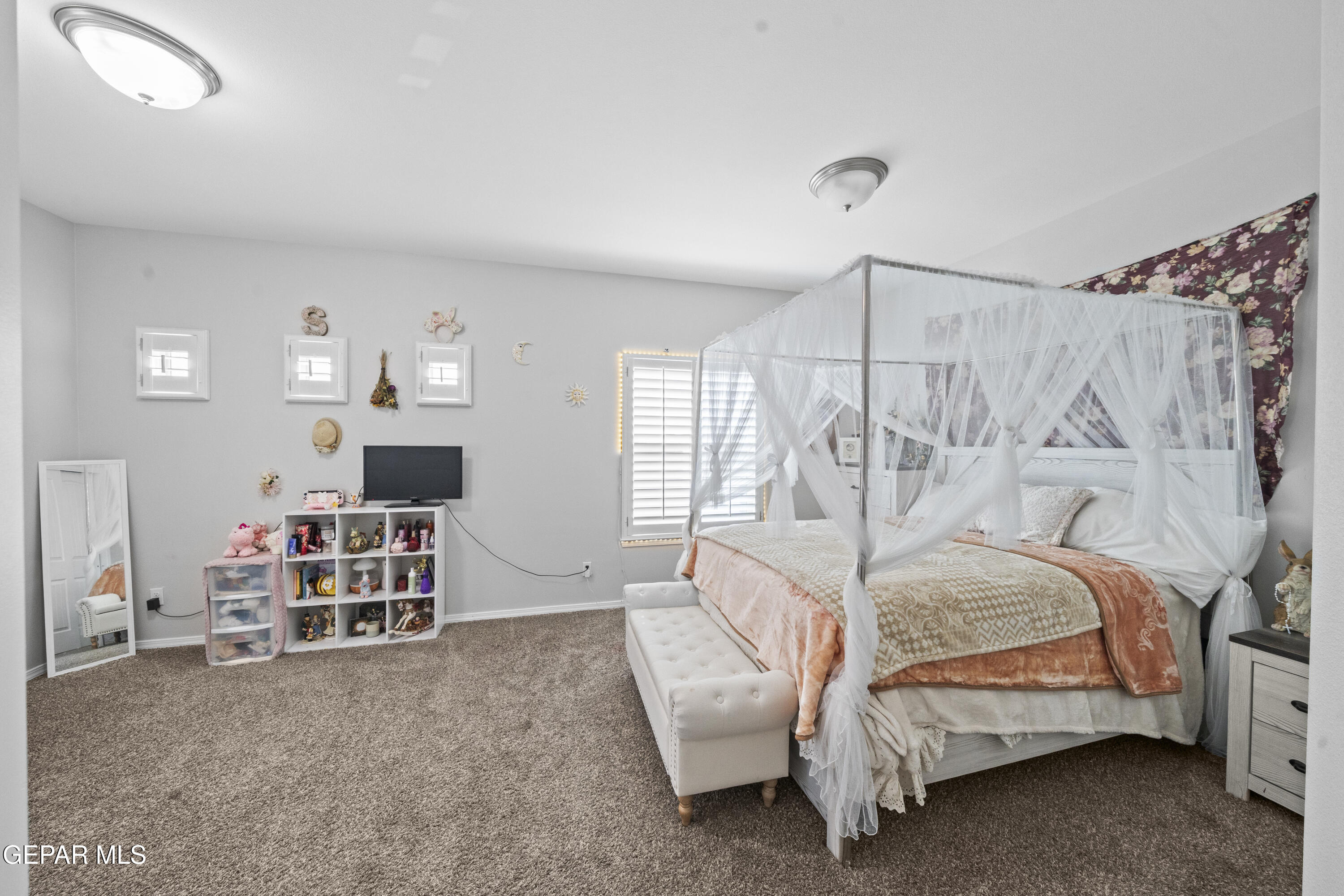 14633 CIAMBRIELLO Avenue