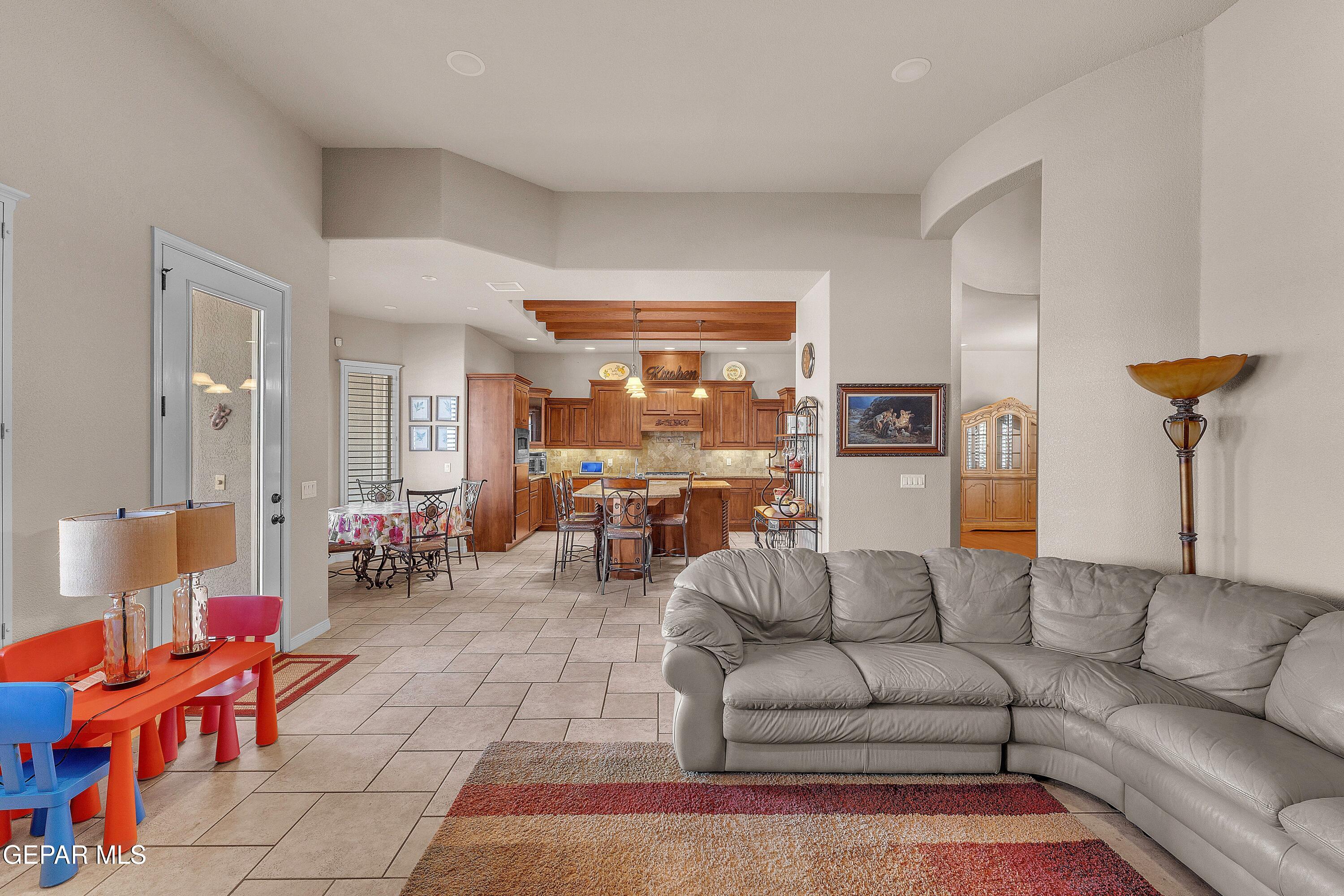 3336 TIERRA ALMA Lane