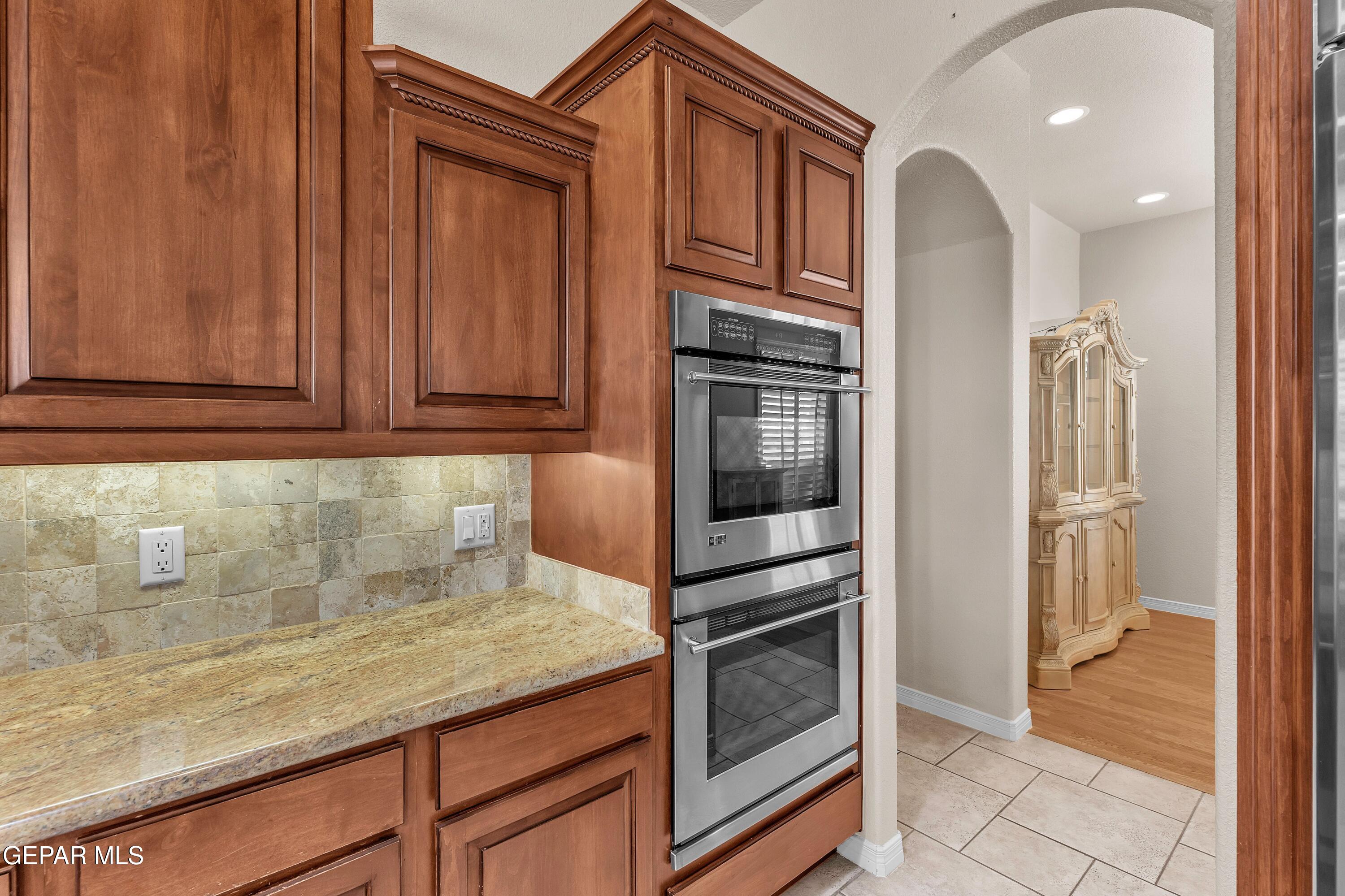3336 TIERRA ALMA Lane