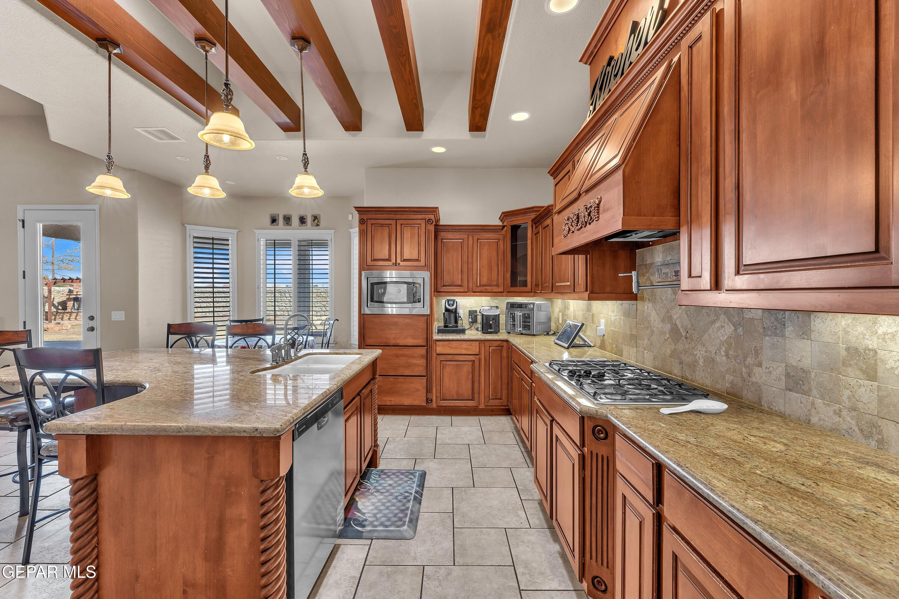 3336 TIERRA ALMA Lane