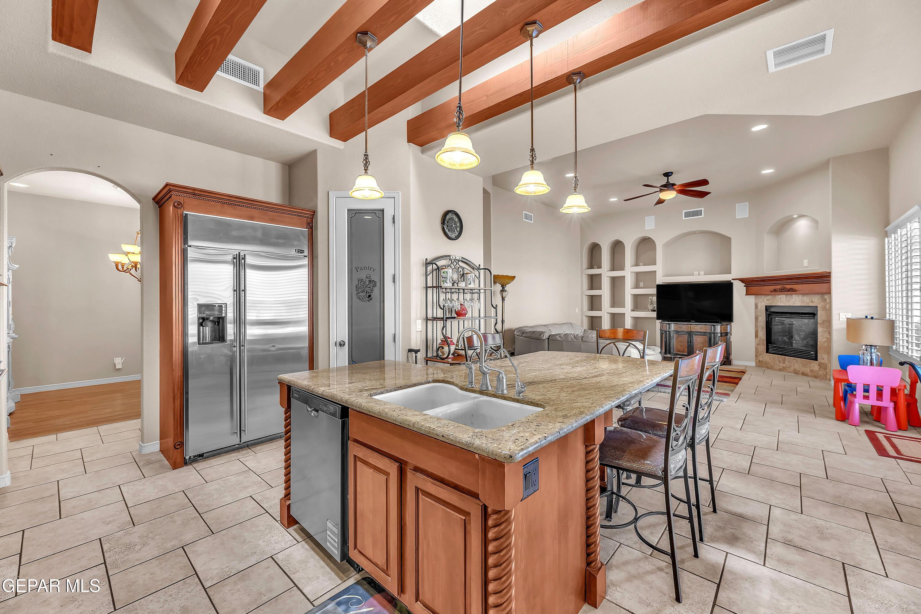 3336 TIERRA ALMA Lane