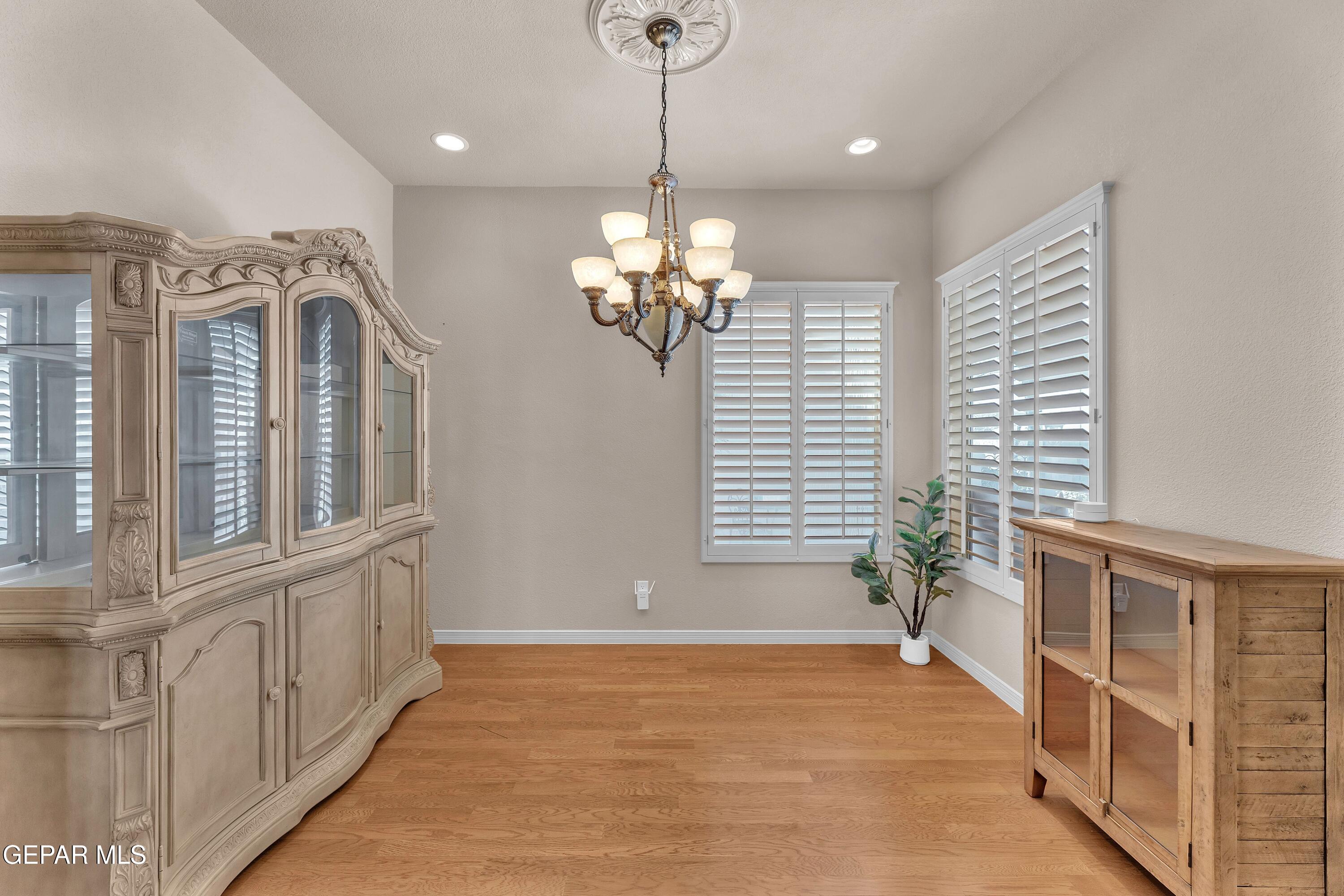 3336 TIERRA ALMA Lane