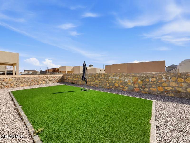 13828 Summer Story Avenue