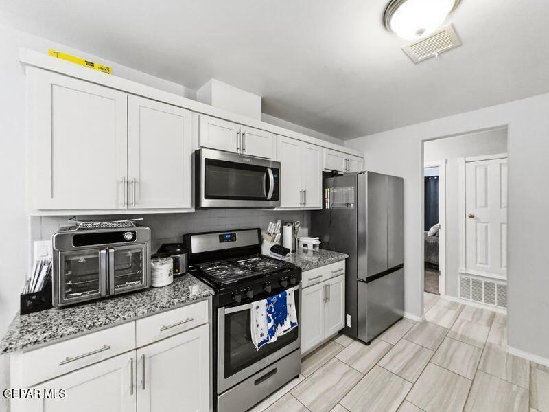 13828 Summer Story Avenue